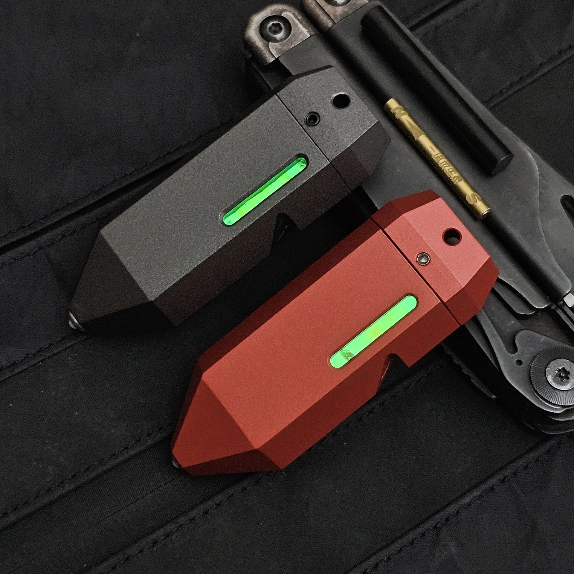 生命之晶 吊坠挂饰车载户外求生破窗洋红金陨石黑其他