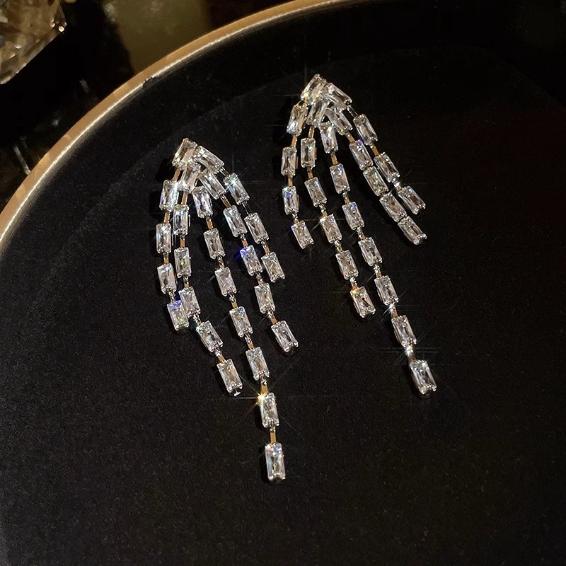 S925 aguja de plata moda diamante lleno de pendientes de borla súper flash ligero lujo de alta calidad pendientes de perlas temperamento todo-fósforo mujer