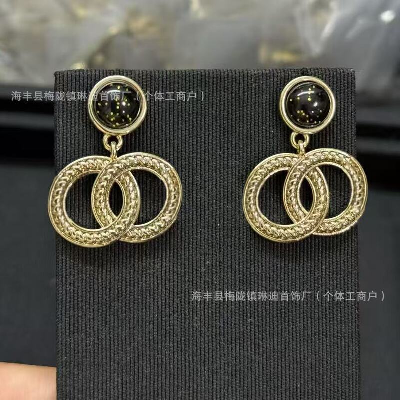新款香家法式花朵名媛宫廷光面镶钻字母珍珠耳钉耳环耳饰品潮|undefined