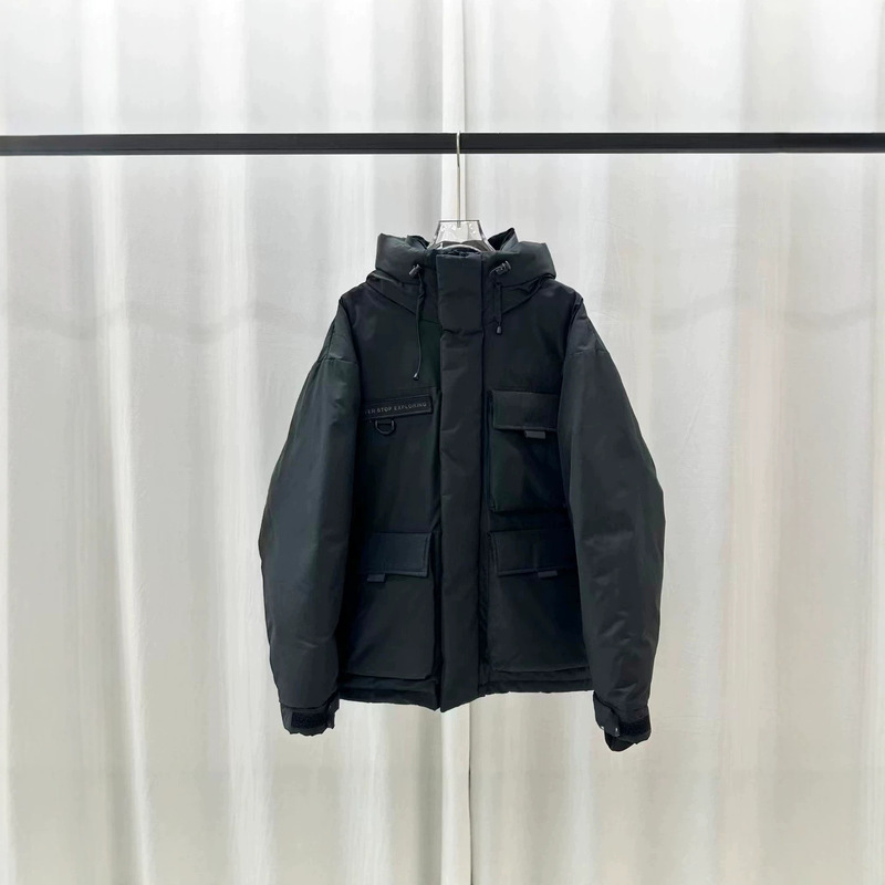 North Face down jacket, multi-pocket design, embroidered, unisex, suitable for couples, waterproof, warm, hooded, and designed as a warm workwear jacket