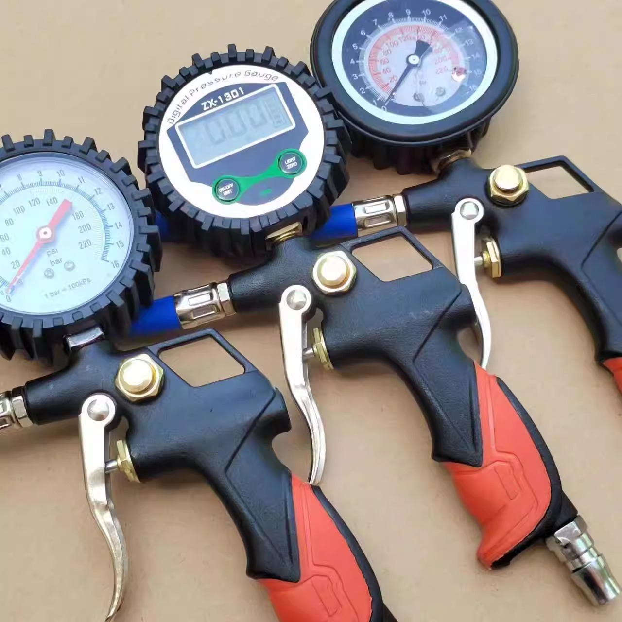 New High-Precision Tire Pressure Gauge Air Pressure Gauge Digital Display Pressure Measurement Car Tire Pressure Oil-Soaked Tire Pressure Gauge Plus Air Gun