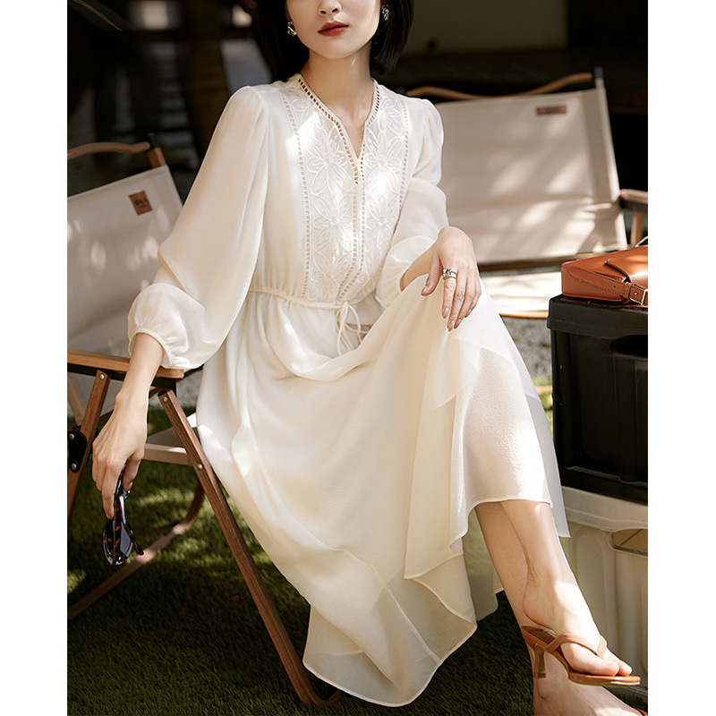 Three-Color Embroidered Heavy Silk Dress, High-End Women's Fashion 2026, Small White Dress, French-Style Long Dress for Summer Three-Color Embroidered Heavy Silk Dress, High-End Women's Fashion 2026, Small White Dress, French-Style Long Dress for Summer
