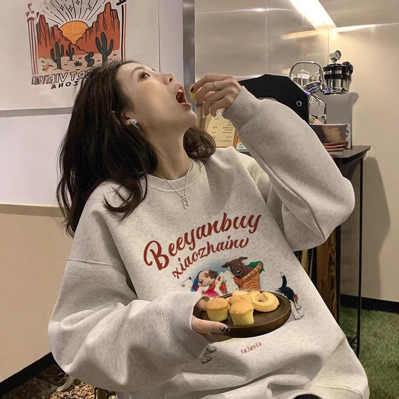 Milk fufu's front shoulder fleece-lined sweater women's autumn and winter design minority gray high-end round neck jacket is super beautiful