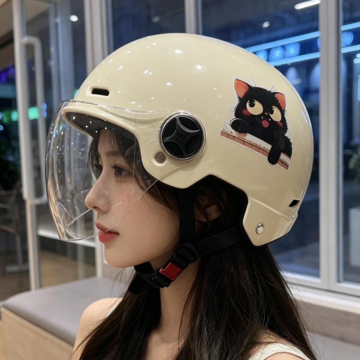 Newly certified electric vehicle helmet for summer, suitable for both men and women, all-season sun protection, motorcycle couple half helmet, cute safety helmet