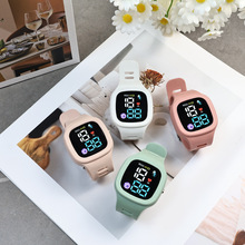 新款led户外运动触屏电子手表小学生儿童只看时间男童女童男女孩