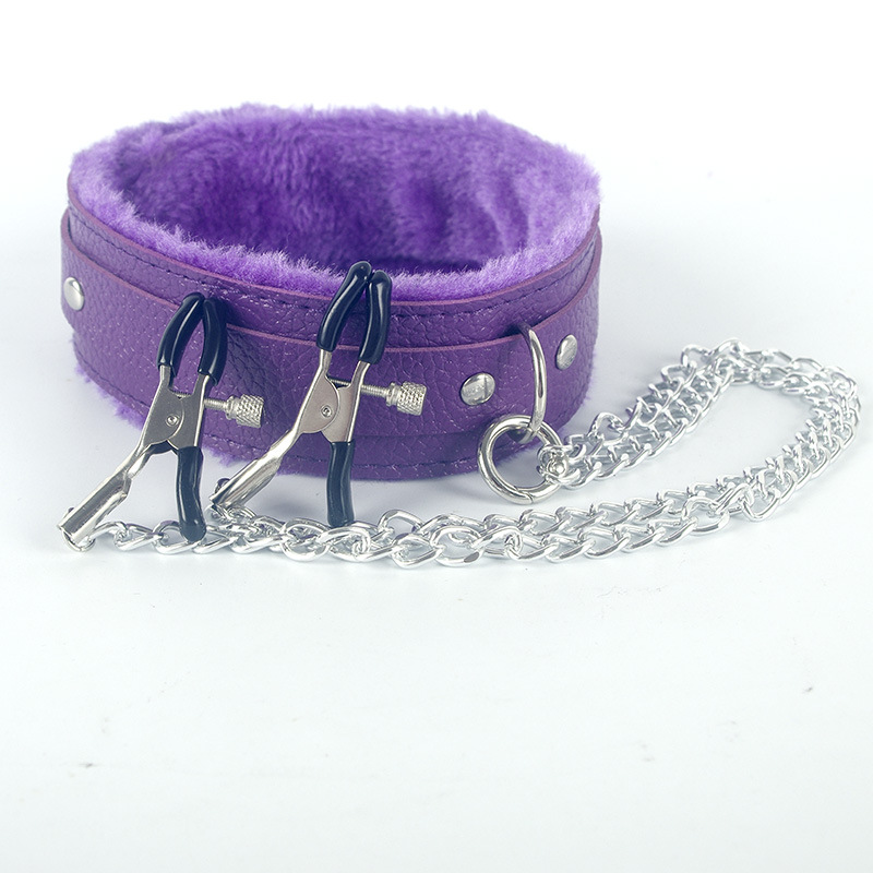 Collier sexy en cuir avec pinces en peluche et harnais de cou_voghion.com