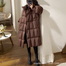 高级感轻奢高端女士2024新款白鹅绒过膝长款加厚大被子外套时尚