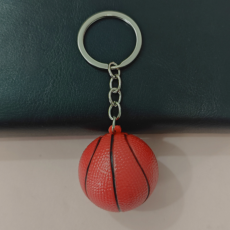 クロスボーダー4cmサッカーキーホルダーバスケットボールストラップ学生カバン掛け飾りスポーツグッズプレゼントテニスラグビー掛け