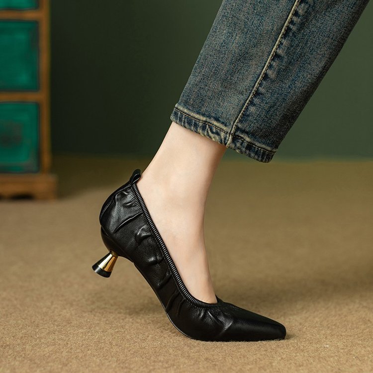 Tacchi alti francesi a spillo da donna 2024 nuovo stile non stancante piedi moda scarpe a punta con bocca bassa scarpe da lavoro nere in morbida pelle_voghion.com