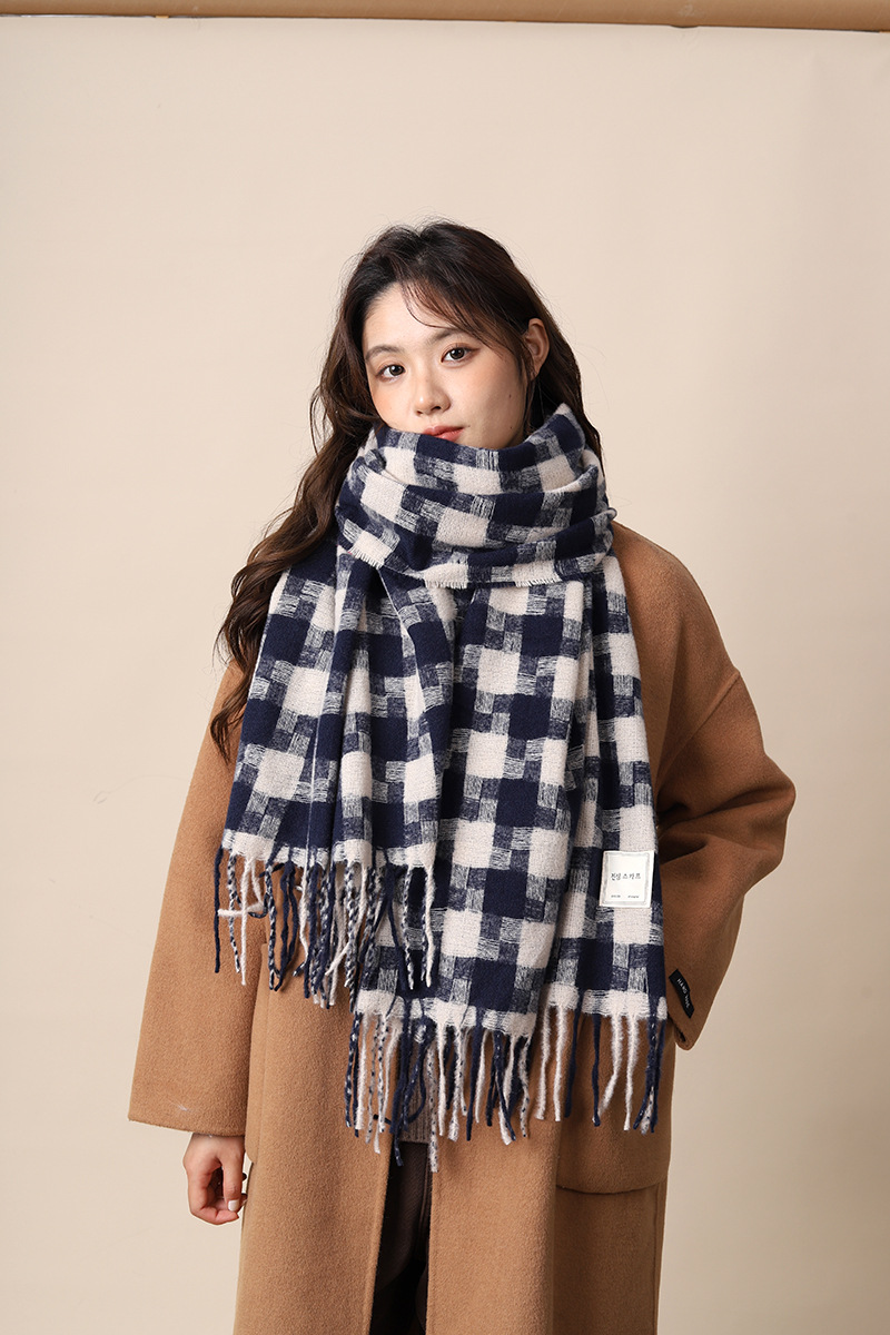 Sciarpa a quadri da donna autunno inverno sensazione avanzata spessa e calda collo frangia versatile studente moda INS_voghion.com