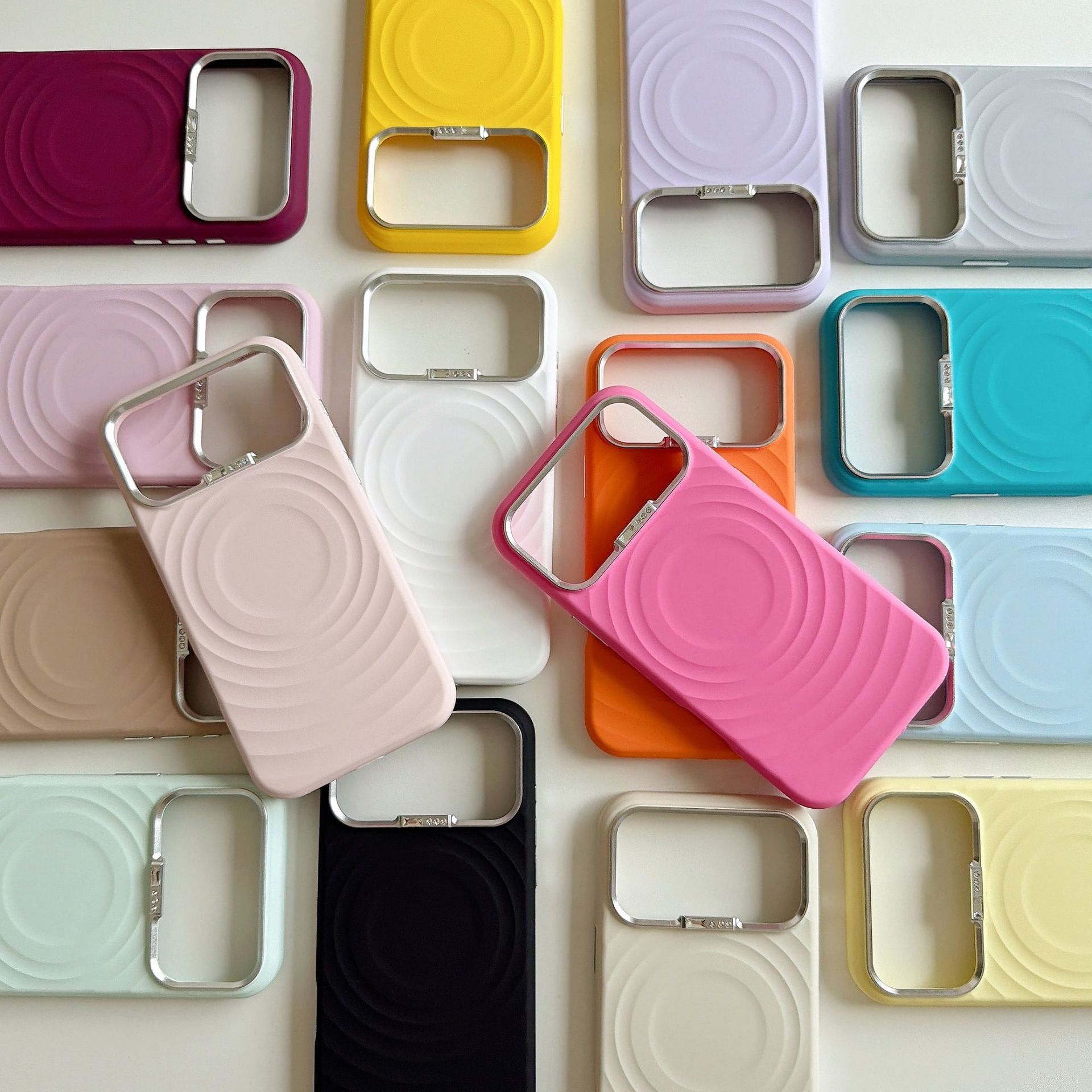 闪钻波漾磁吸适用iPhone18promax手机壳独立五金镜头框苹果17保护