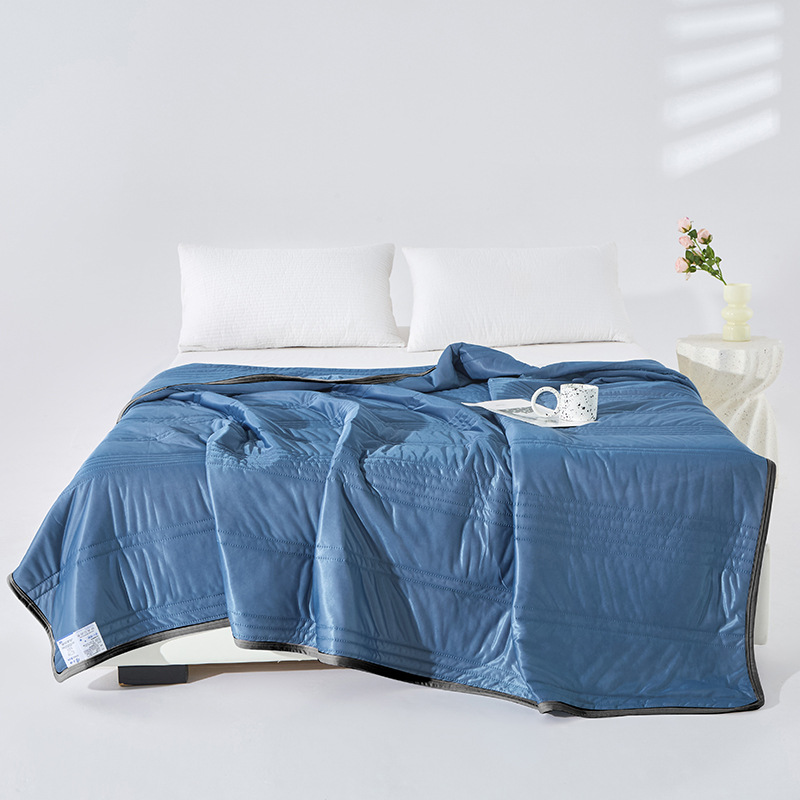 레이크 블루 - 줄무늬 검은색 가장자리