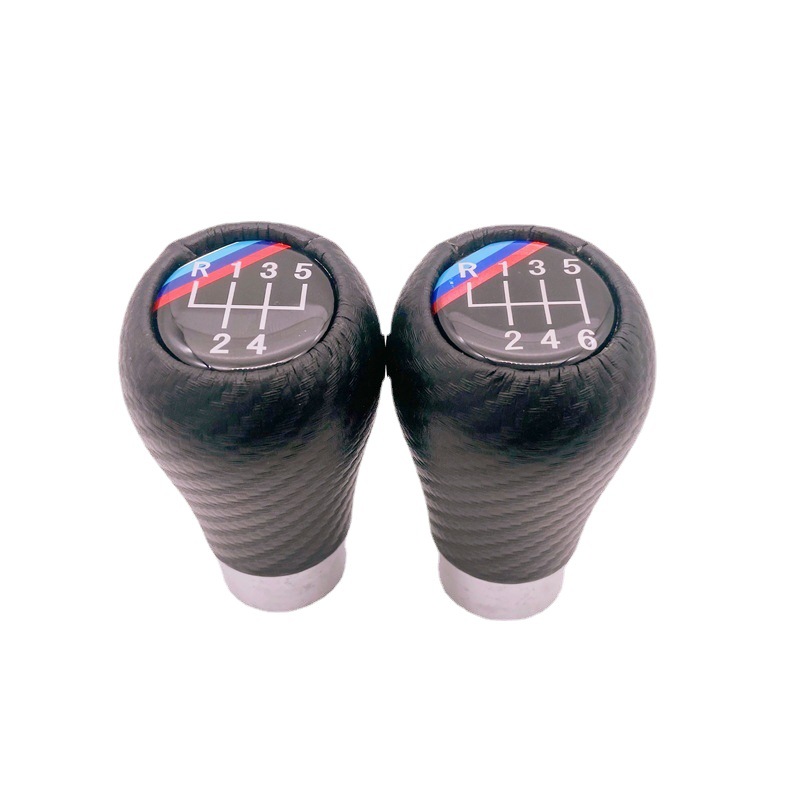Pomo de palanca de cambios forrado en cuero negro con patrón de carbono, adecuado para la modificación interior de BMW. image 6