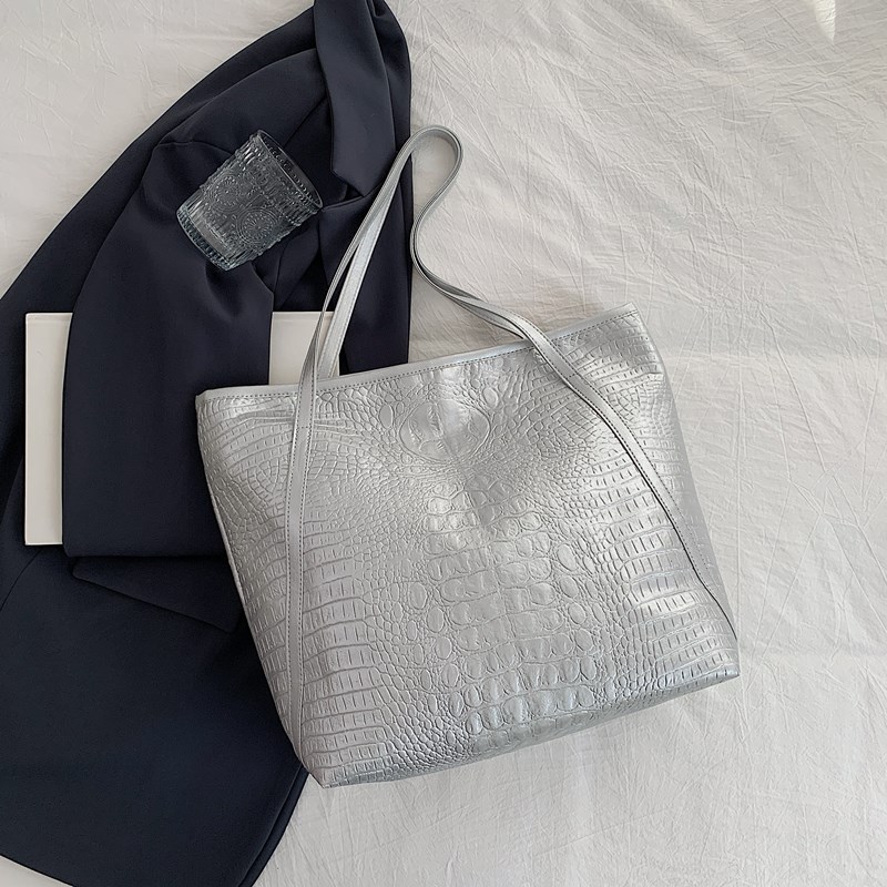 2024 bolso retro de mujer nueva gran capacidad cocodrilo estampado bolso de hombro de viaje de alta calidad