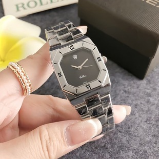 �W�j����С���K���Ů�߼��к��s����С���ٴ�Ůʿ�ֱ�