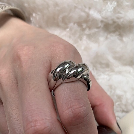 Xiaohongshu 新製品 S925 スターリングシルバーリング女性の夏インスタイルハイエンドニッチライト高級非退色シルバージュエリー|undefined