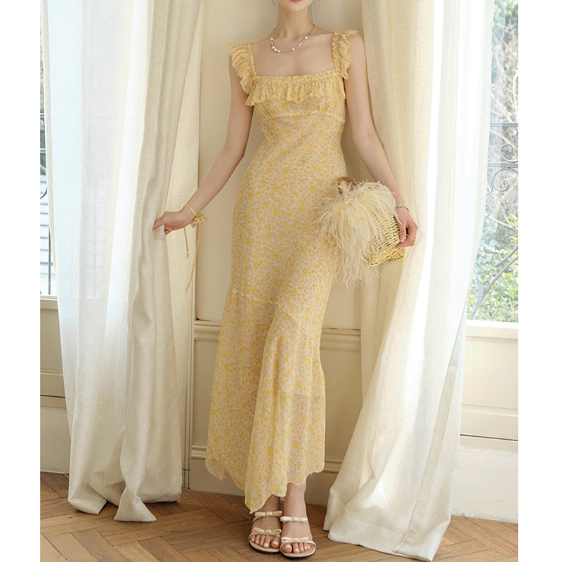 2026 in Stock Midsummer Oil Painting Series & High-End Diagonal Cut Mid-Length French Floral Print Strap Dress