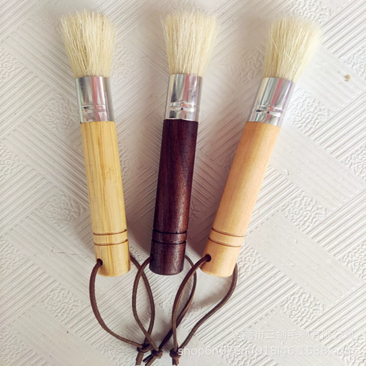 Специализируемся на производстве различных кофейных щеток, а также на изготовлении легких, роскошных щеток в ретро-стиле.