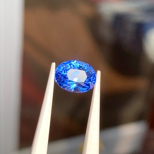 Natural Cornflower Sapphire Loose Stone 2.63 Carat Aigs International Certificate 8.2*6.14mm Collection Grade