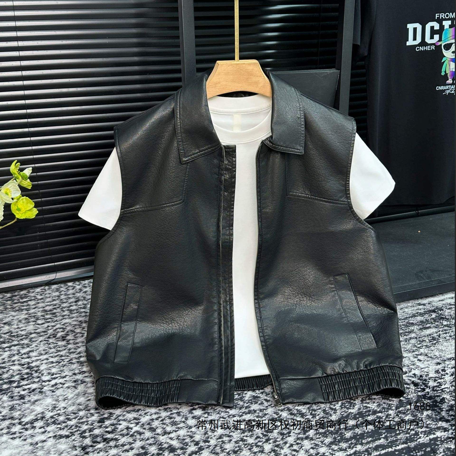 Old Money Style Retro Men's Leather Vest, Autumn 2026 New Style, Sleeveless Motorcycle Collar Casual Vest