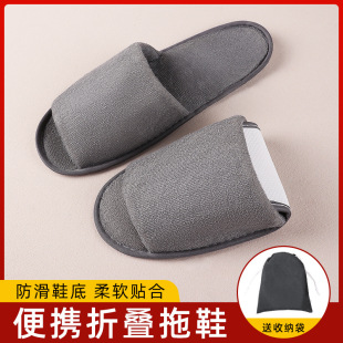 �r����Ů��y�ۯB��Ь��һ���ԾӼ����оƵ���Ʒ�p��ܛ�׷������l