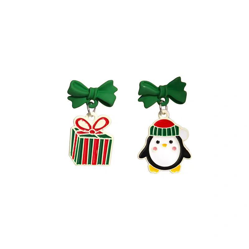 欧米のクロスボーダーのかわいいアニメはクリスマスのイヤリングの高級感の女性の非対称の耳飾りのクリスマスの装飾品を入れます。|undefined