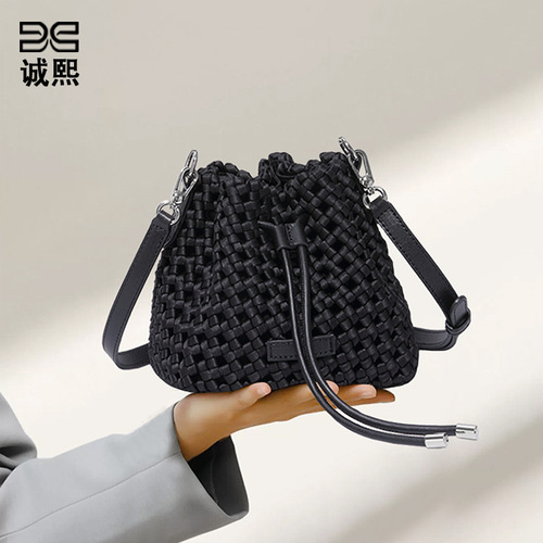 High-end New Style Handbag Windmill Knot Water Bucket Bag Hand-woven Bag Unique Design Lightweight Single Shoulder Crossbody Bag