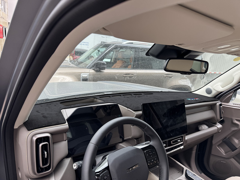 Haval Menglong Plus central control dashboard sun protection and heat insulation decorative modification anti-glare mat wholesale