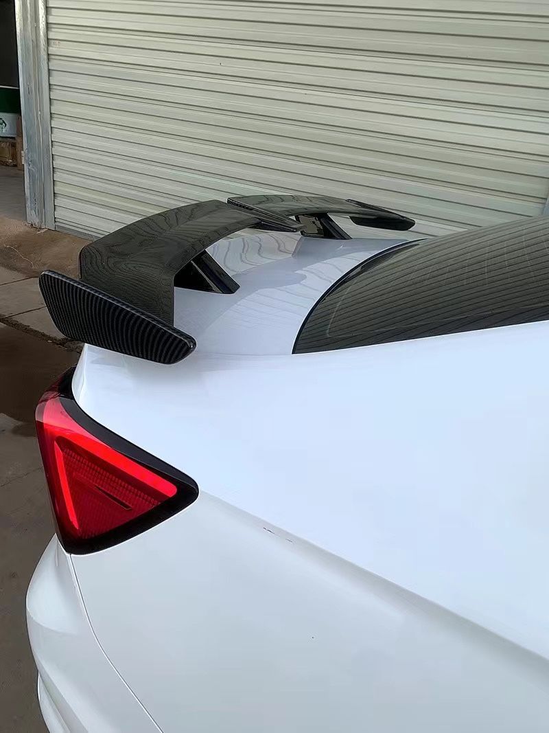 Automobile general tail three-compartment non-perforated paste-type aircraft wing brand new large tail moving running wing modification parts