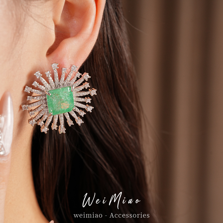 Medieval vintage aguja de plata zircon cuadrado pernos de aretes de fuegos artificiales estilo retro pendientes de nicho ligero lujo alta sensación de aretes