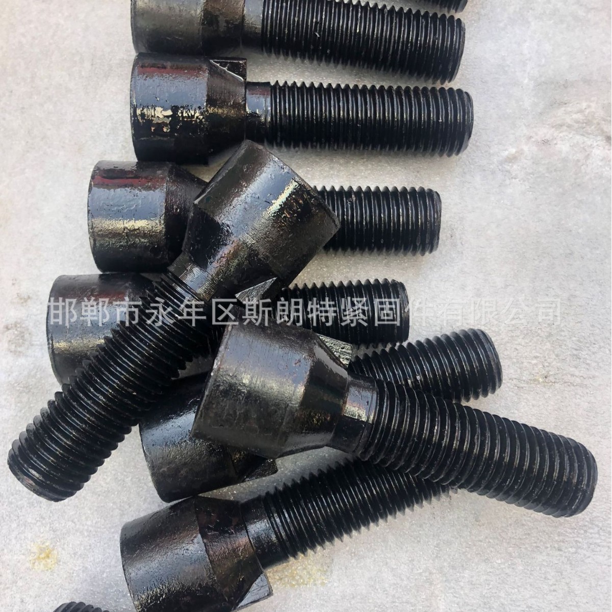 DIN 7984 ��ǿ����˨  ISO 4762 ��е��� ANSI/ASME B 18.3.1M