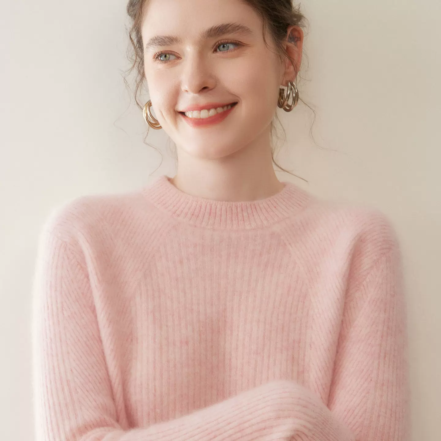 女士圆领山羊绒衫宽松显瘦打底毛衣秋冬季抽条元宝针套头针织上衣