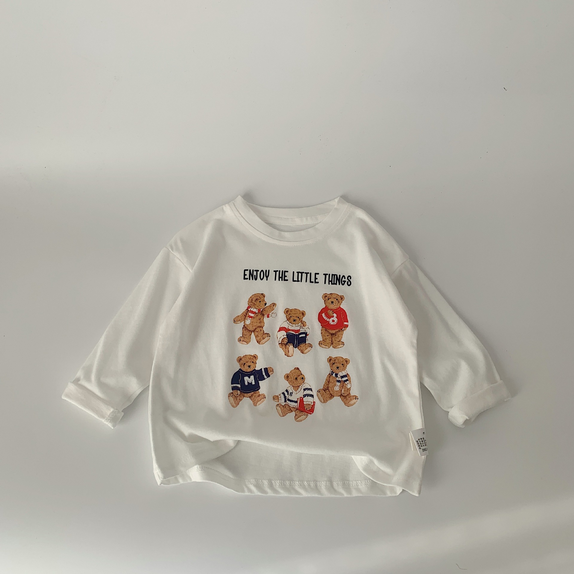 Camiseta casual de ropa infantil personalizada primavera 2024 nuevo oso de manga larga T de dibujos animados para niños y niñas