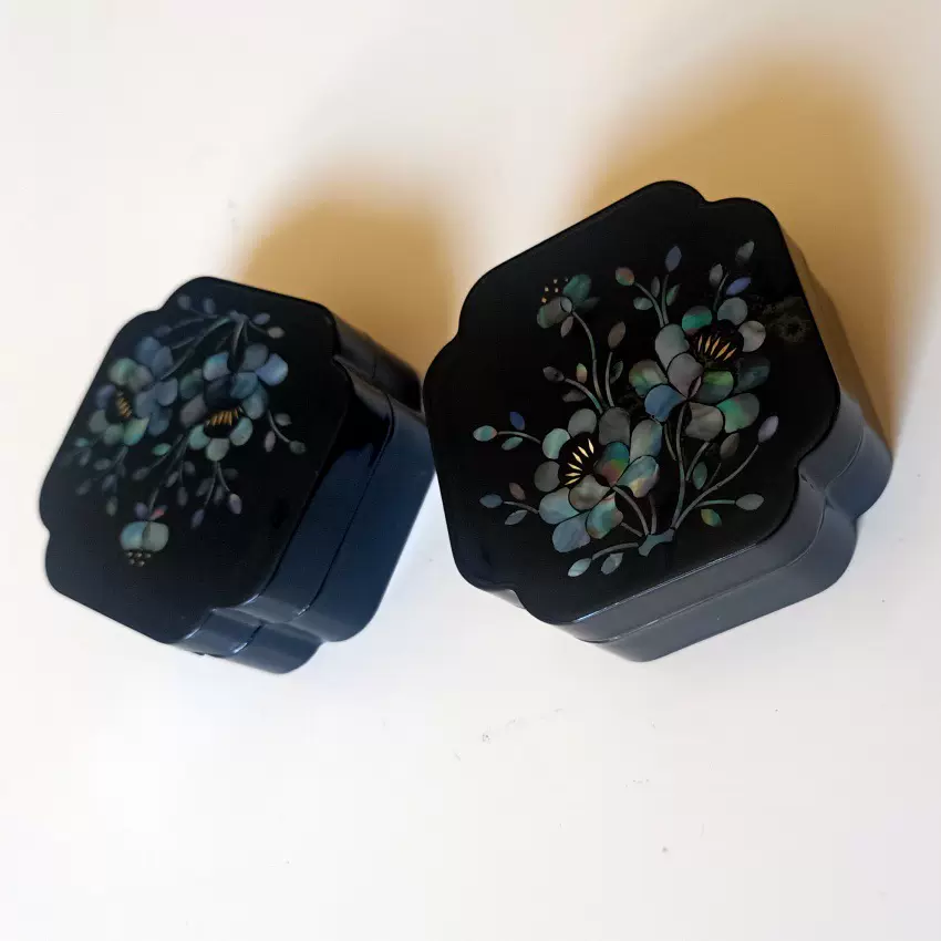 螺钿片漆器贝壳镶嵌工艺品小紫龟首饰收纳盒手工螺钿动物摆件礼盒