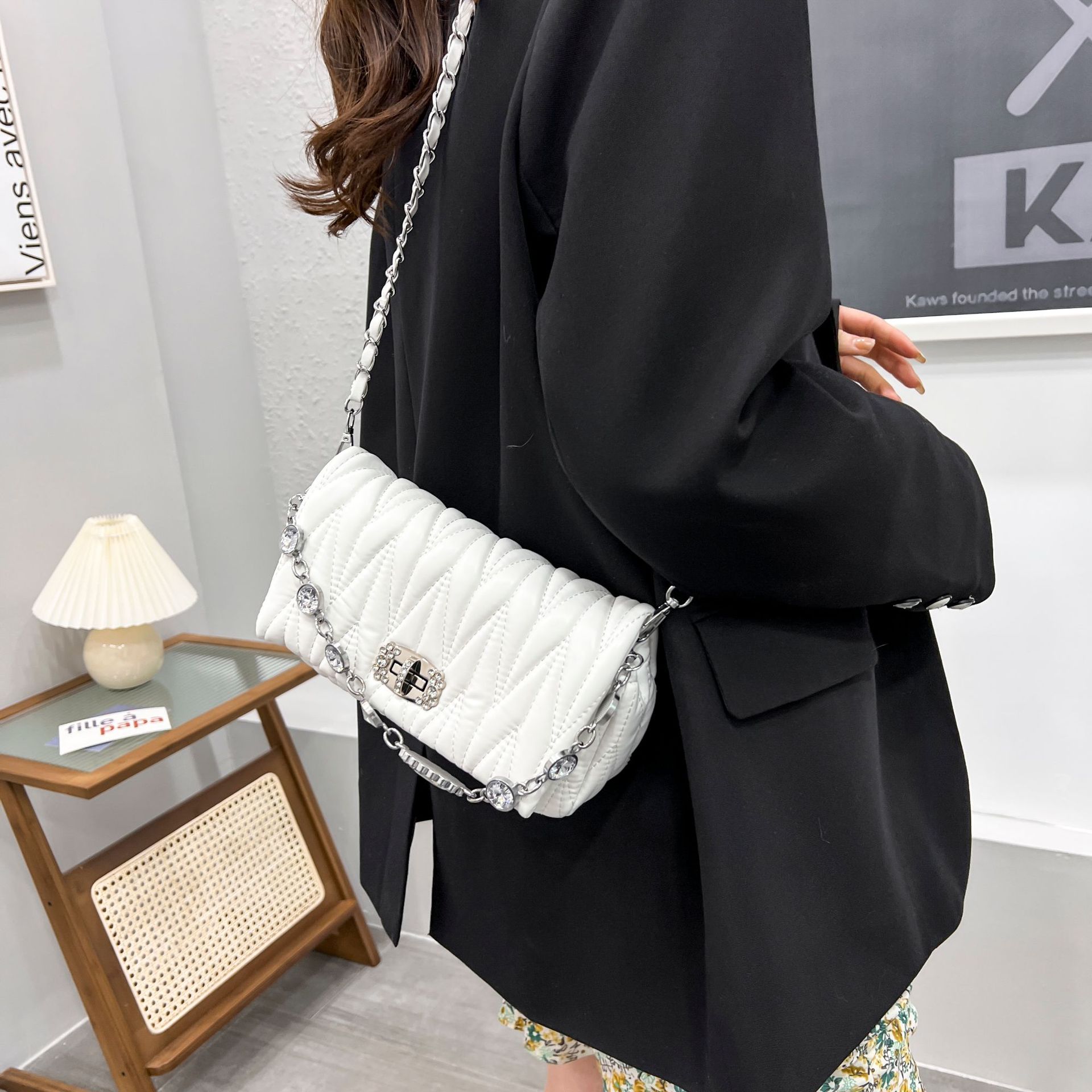 New Full Diamond Chain Fashion Versatile temperament Trendy High quality Small Fragrant Wind Cloud Duo Pleated Single_voghion.com