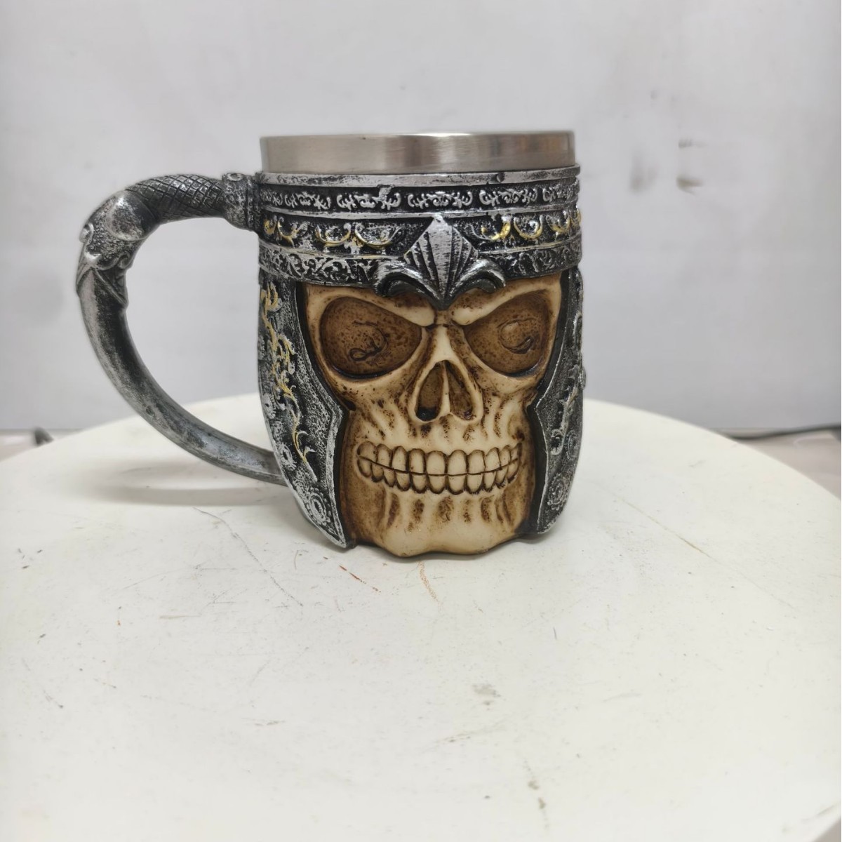 El Comercio exterior transfronterizo cráneo taza 3D tridimensional de doble capa de acero inoxidable artesanías de resina copa de vino en stock al por mayor