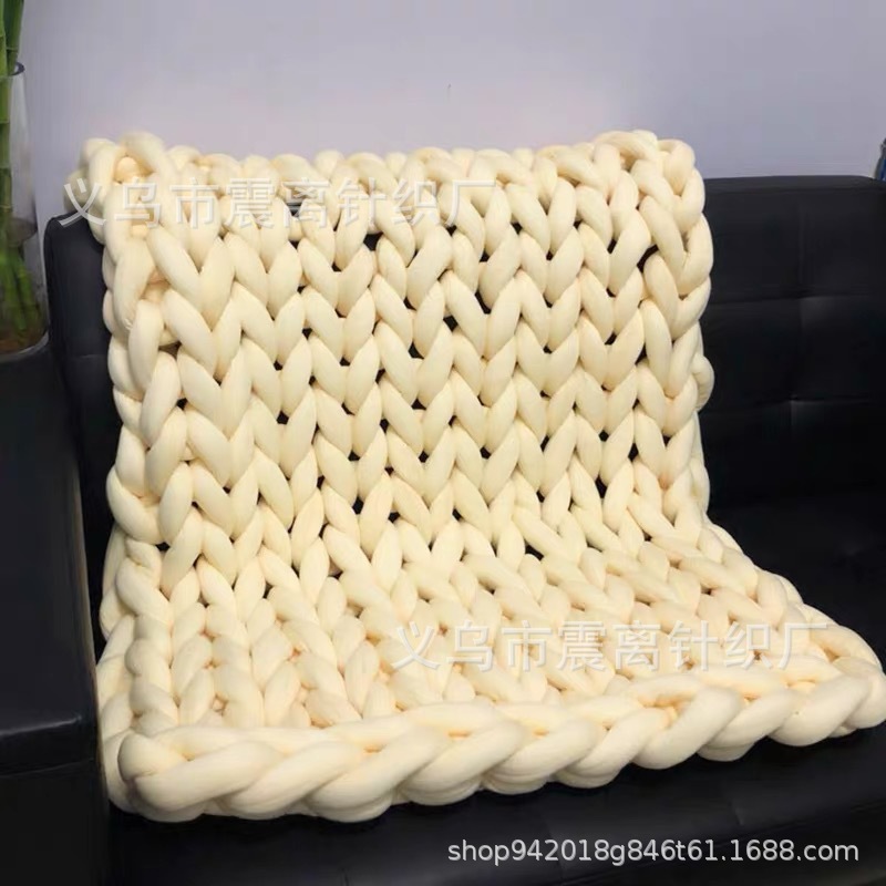 Sofa, knitted duvet for sleep