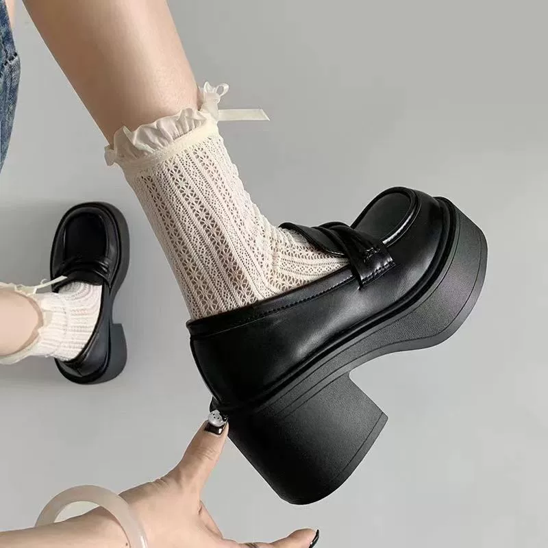 Маленькие кожаные туфли женские супер высокие каблуки черные рафу 2024 весна лето новый французский ретро jk толстые туфли на каблуках