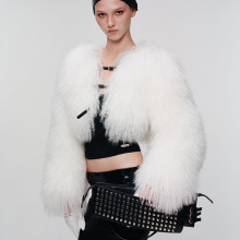 欧美风秋季2025跨境新款纯色毛绒保暖时尚潮流短款厚外套上衣女装