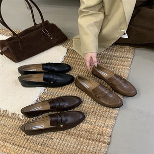 �͹��ֹ�Ь2024�¿ʽƽ�׽��Ů�ָ����eӢ���Lһ�_�Ř���Ь