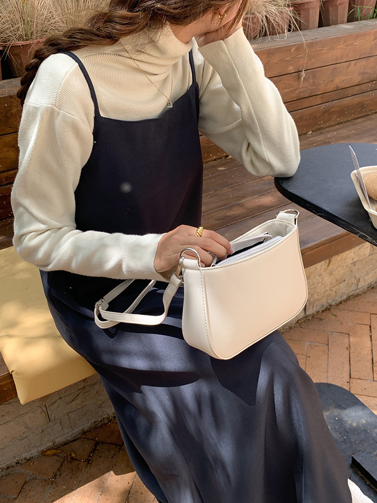 New niche design with high-end underarm stick bag, street PU single shoulder handbag, women's trend_voghion.com