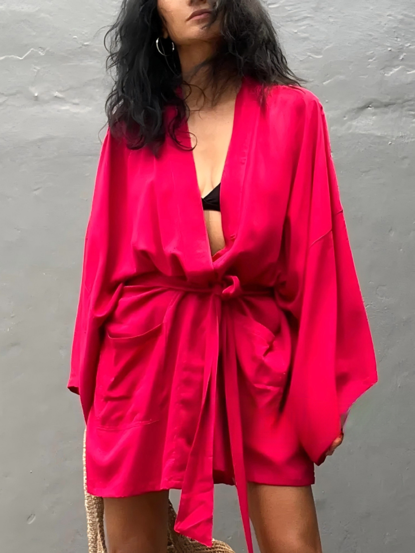 Cárdigan de rayón europeo y americano transfronterizo y kimono blusa suelta corta de todo fósforo camisa de protección solar de vacaciones junto al mar chal M0003