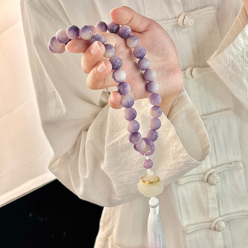 보라색 떠다니는 꽃 [이롱] 6자 만트라 손에 술을 들고