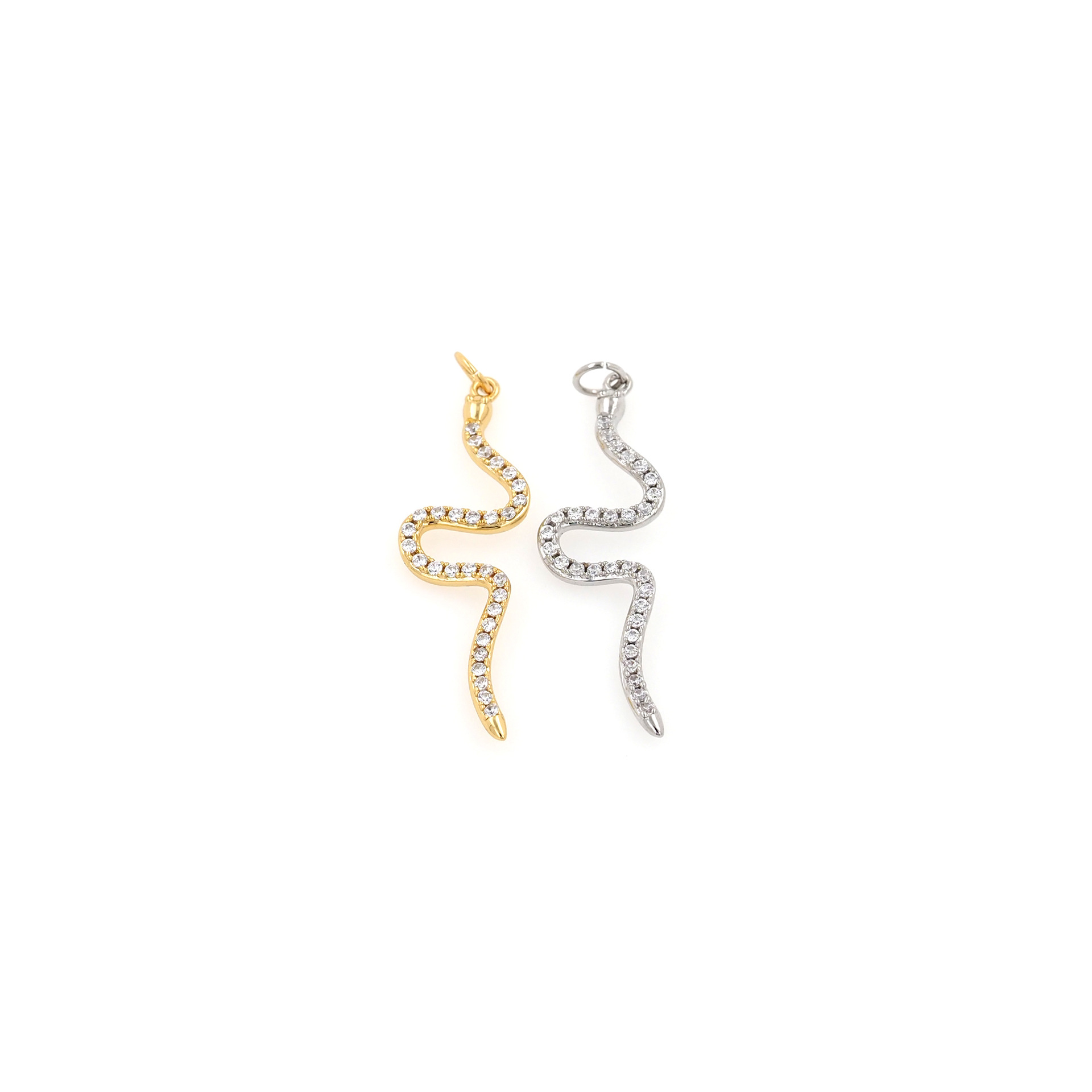 Copper fashionable sophisticated pendant with zircon
