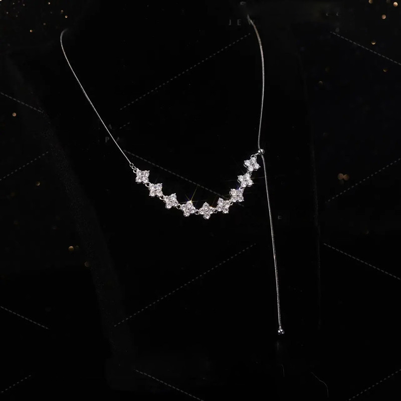 Mode Einfacher Stil Geometrisch Kupfer Halsband Inlay Zirkon Kupfer Halsketten display picture 7