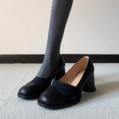 軽豪華版 ~ フレンチクロスは浅い口の丸い頭を持っています。