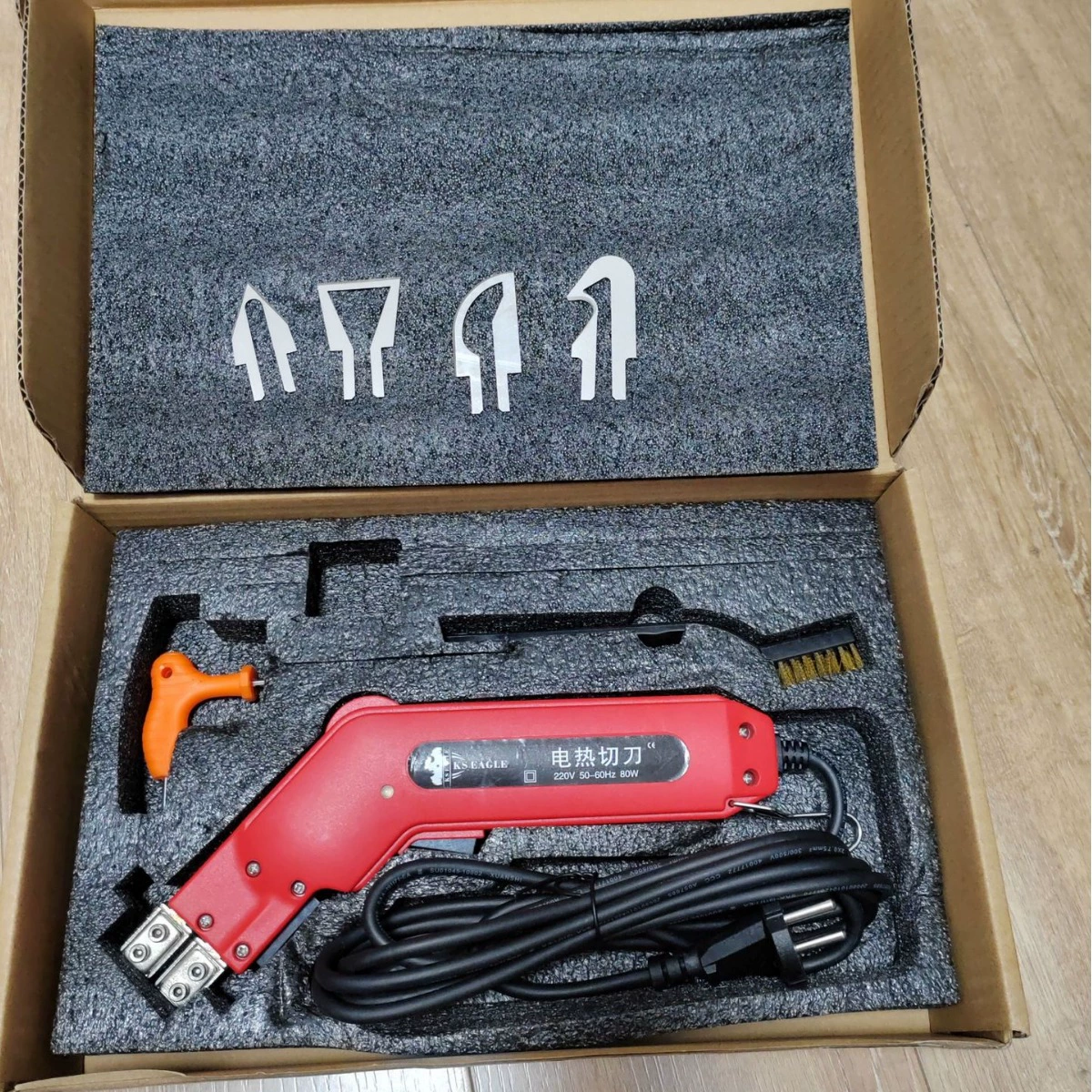 * Специальная ссылка на электрический нож, для вилки европейского стандарта по умолчанию требуются другие вилки, обратите внимание или оставьте сообщение