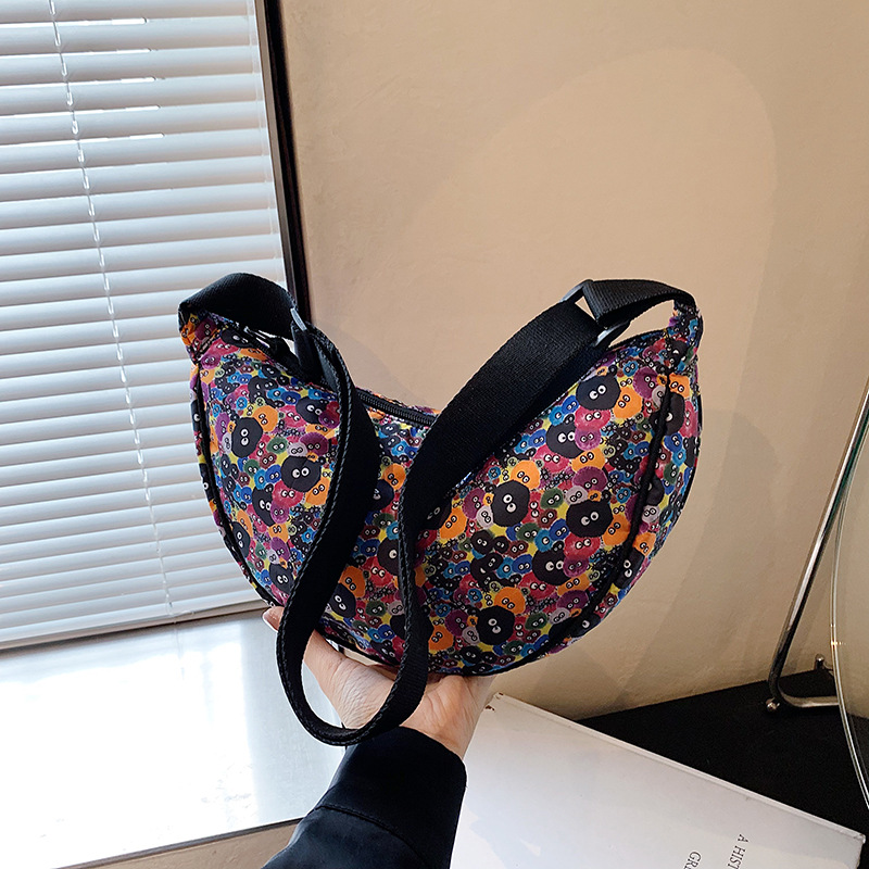 Knödel Schulter Mode Cartoon Anime Unterarm Dutt Lässig Niedlich Rolling Edge Farbe Kontrastierende Umhängetasche_voghion.com