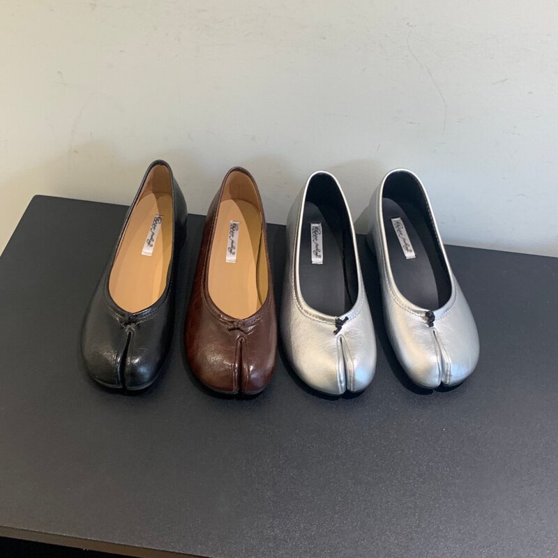 Chunky Heel Split-Toe Pig's Hoof Shoes for Women, New 2026 Spring and Autumn Silver Stylish Shallow Mouth Pig's Hoof Single Shoes Chunky Heel Split-Toe Pig's Hoof Shoes for Women, New 2026 Spring and Autumn Silver Stylish Shallow Mouth Pig's Hoof Single Shoes