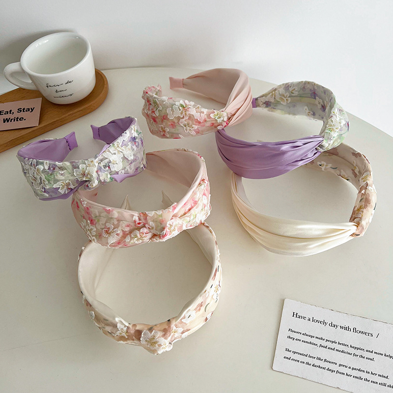 180g Weight Hair Band Hair Accessories Type 1 Piece Quantity Casual, Holiday, Daily Occasion Knot, Flower Pattern All Seasons Season Women's Gender Criss Cross Design Elegant, Korean Style Style Elegant Korean Style Women's Knot Flower Criss Cross Hair Band 2